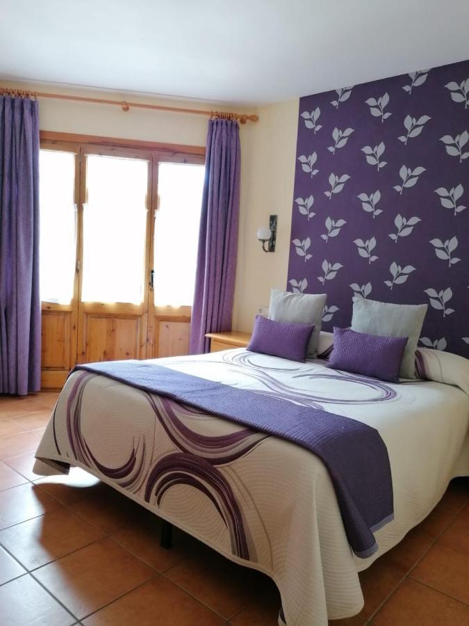 Apartaments La Bonaigua Valencia D'Aneu ภายนอก รูปภาพ